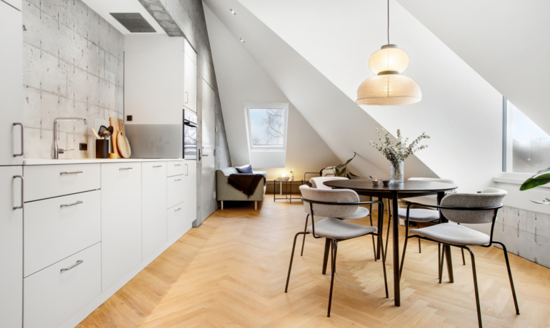 Mylius Erichsensvej 1, 2nd floor left. 1 room