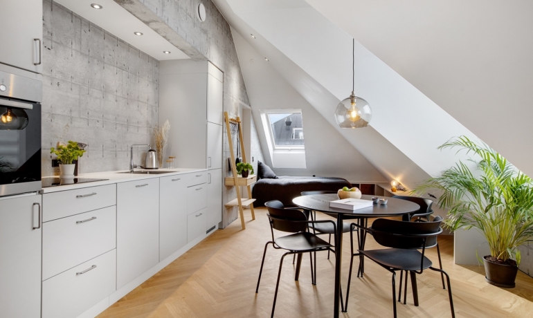 Mylius Erichsensvej 1, 2nd floor right. 1 room